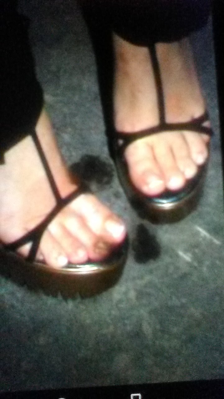 McZoZ2Gq Emma Watson Cum Tributes 53.jpg